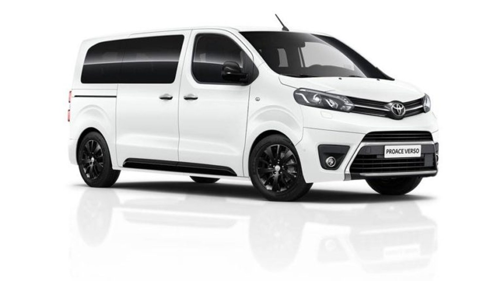 Automobilio nuoma Toyota Proace Verso